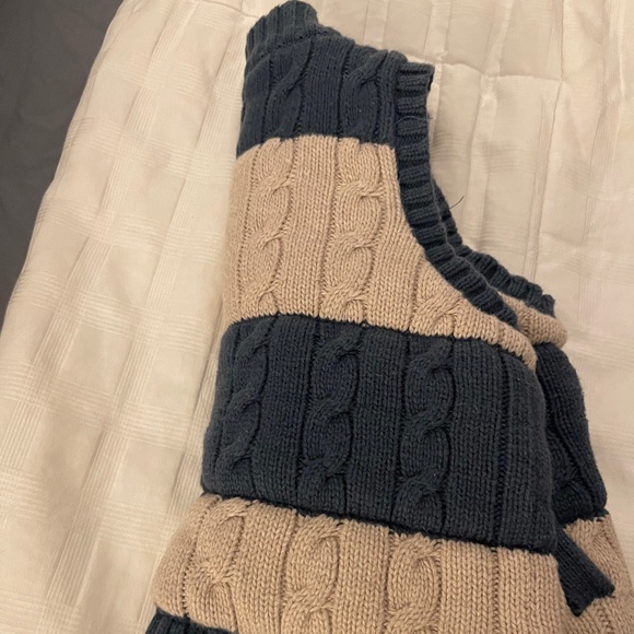 ✨ GAP Cable-Knit Vest – Blue & Cream – Size 6-12M - Picture 4 of 7